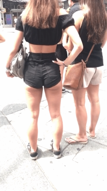 Putitas Por La Calle#1 (Gifs)
