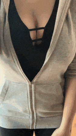 Gif de hermosos pechos pechos.