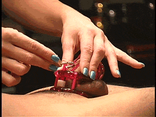 Gif de cinturones de castidad.