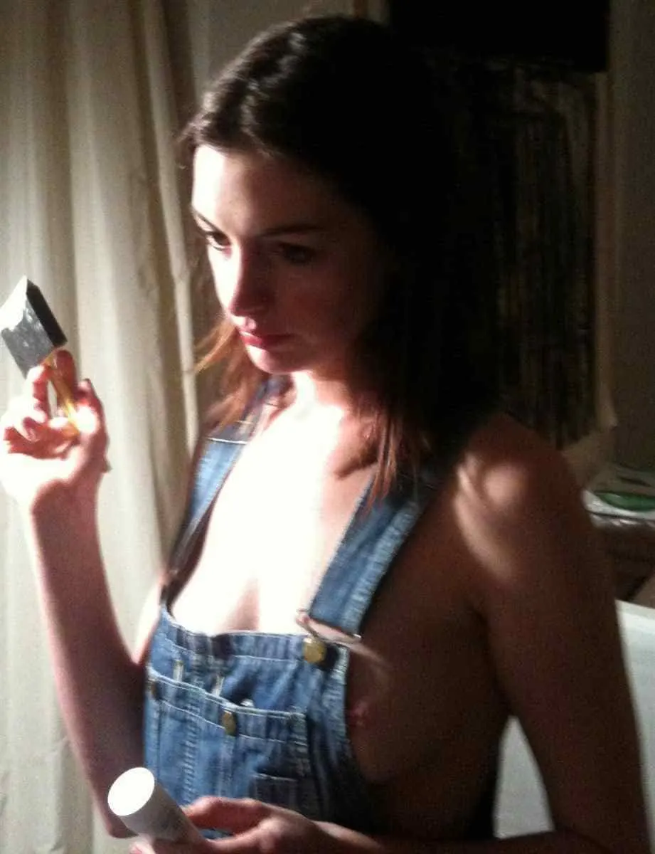 Anne Hathaway