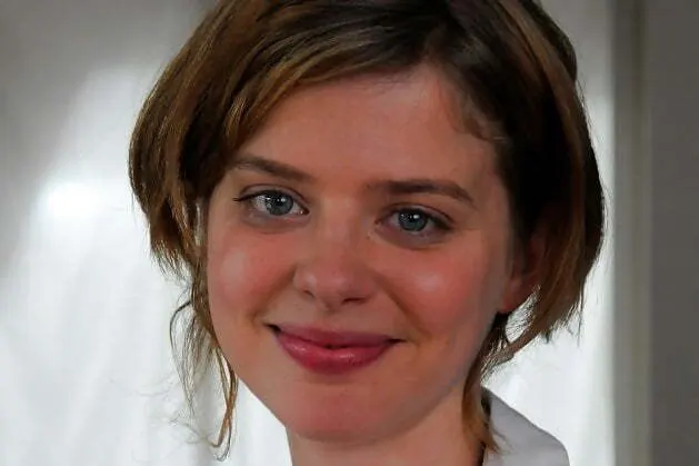 Maaike Neuville