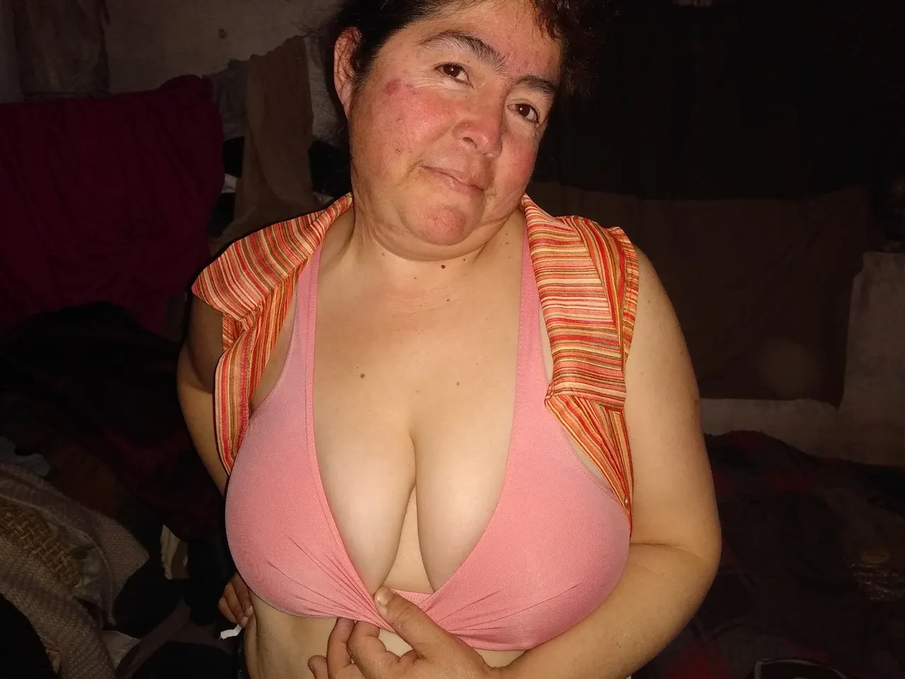 Las tetas de mi mujer....