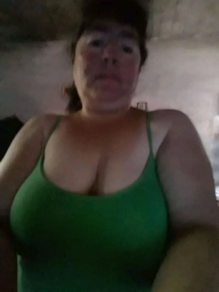 Las tetas de mi mujer....