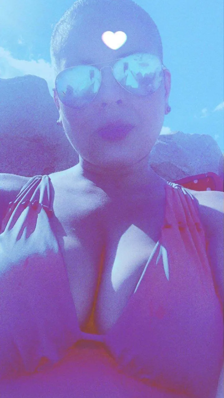 Esta madura tiene las tetas ideal para una rusa.