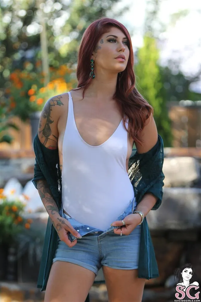 Karmacartel Suicide, Pool-side Snacks