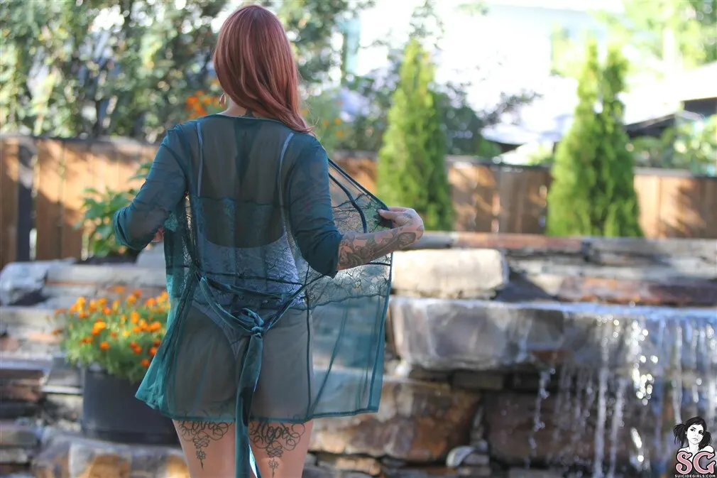 Karmacartel Suicide, Pool-side Snacks
