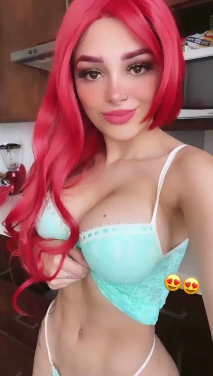 Las Tetas De Karely Puta