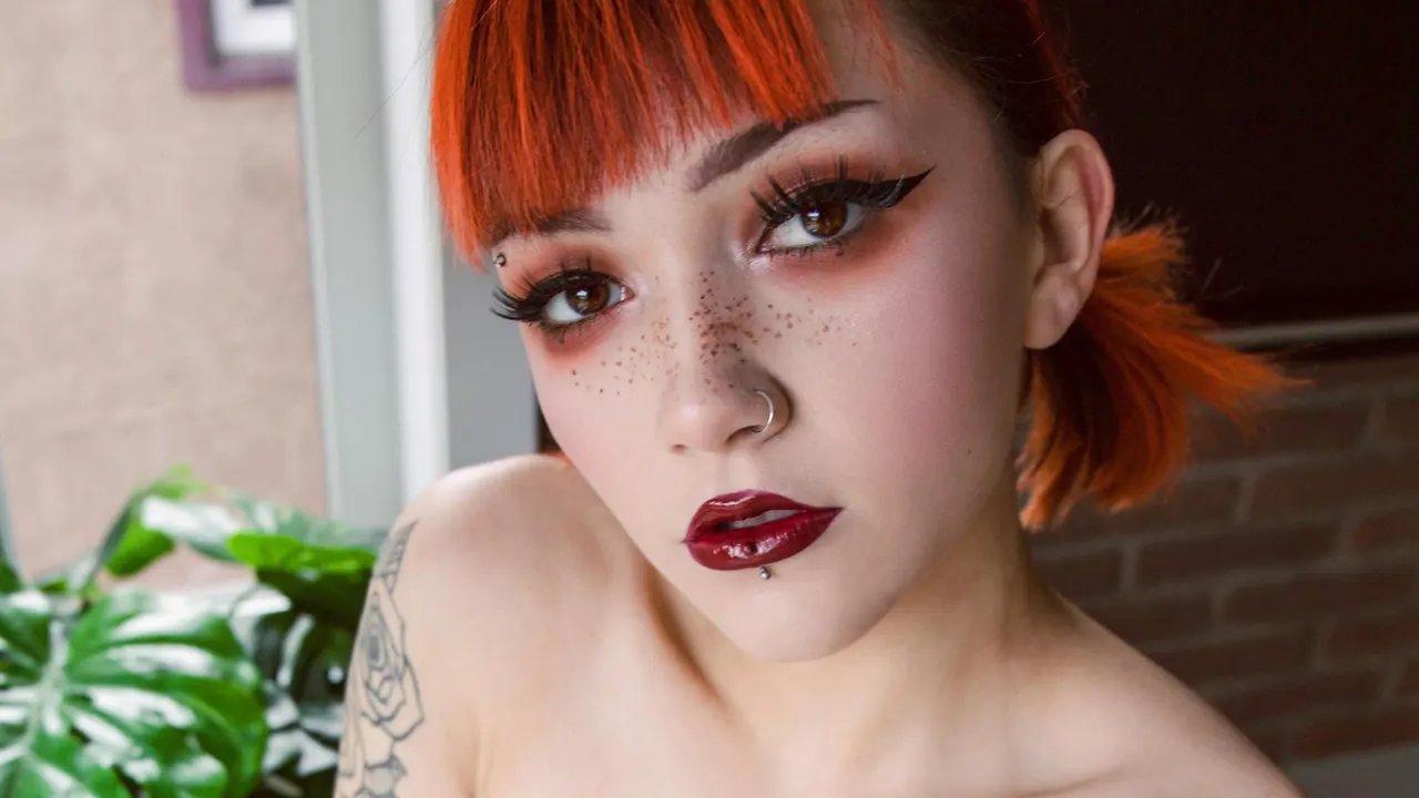 riotdoll Flora