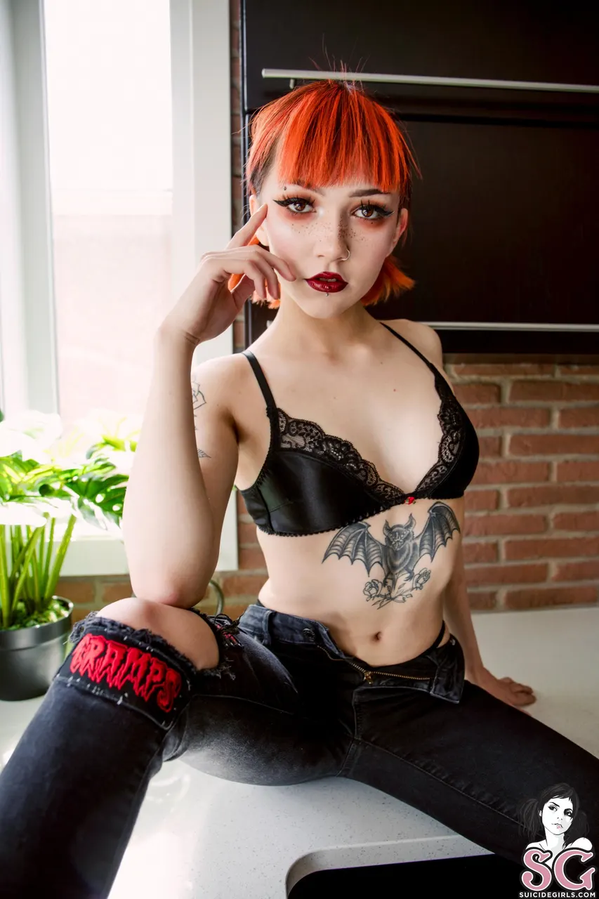 riotdoll Flora