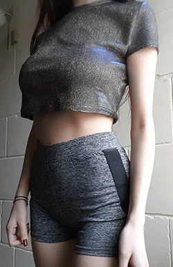 Muestran sus grandes tetas (.Y.)