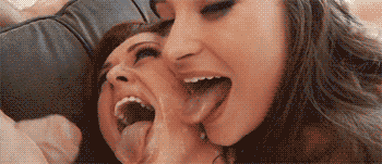 Todo gifs de. . . Leche muy caliente !!!