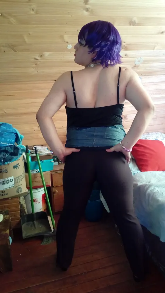 Cogida a Gordita Crossdresser de 20 Años Leche en la Boca