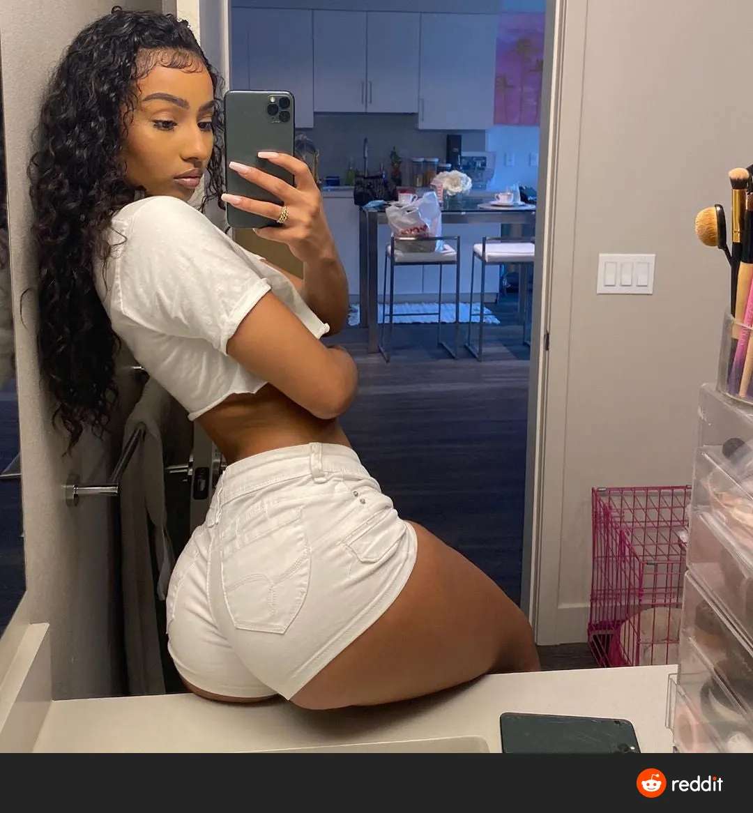 Rubin Rose and horny chocolate girls