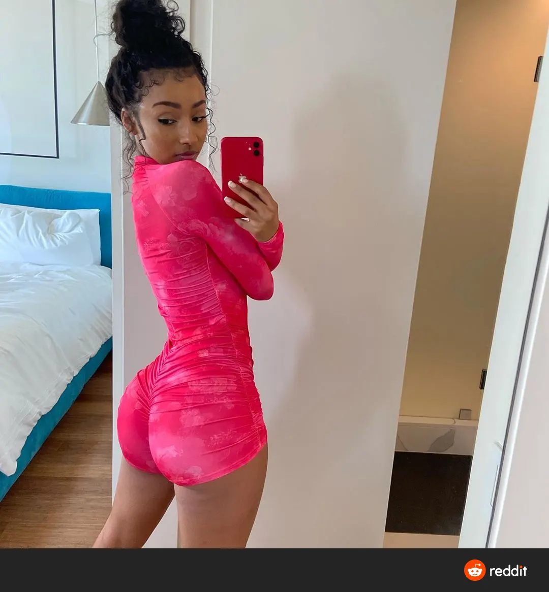 Rubin Rose and horny chocolate girls