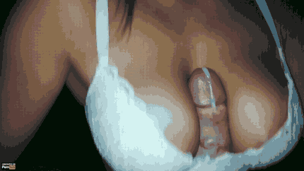 Tits 🤤