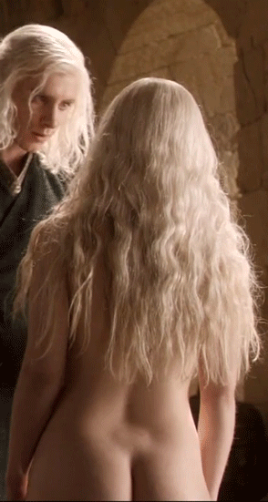 Emilia Clarke y Ana De Armas