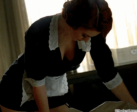 Mena Suvari &amp; Alexandra Breckenridge