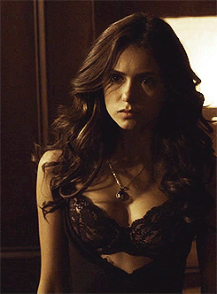 Nina Dobrev