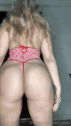 Culos en movimiento GIF