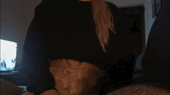 Tetas en movimiento GIF