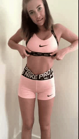 Gifs de hermosas con tetas perfectas #13!