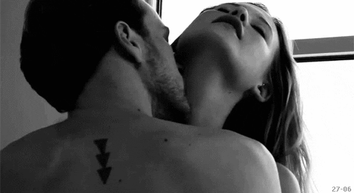 Siesta en la Cuarentena... (GIF + mini relato)