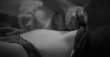 Siesta en la Cuarentena... (GIF + mini relato)