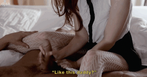 Putitas sirviendo a su papi (gif)