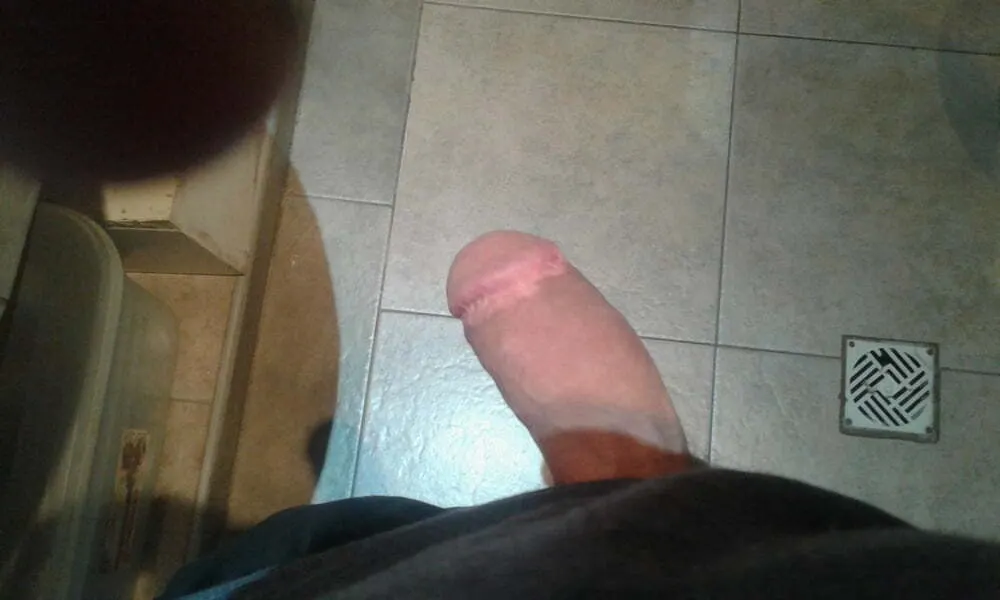 ganas de una buena verga en mi cola virgen