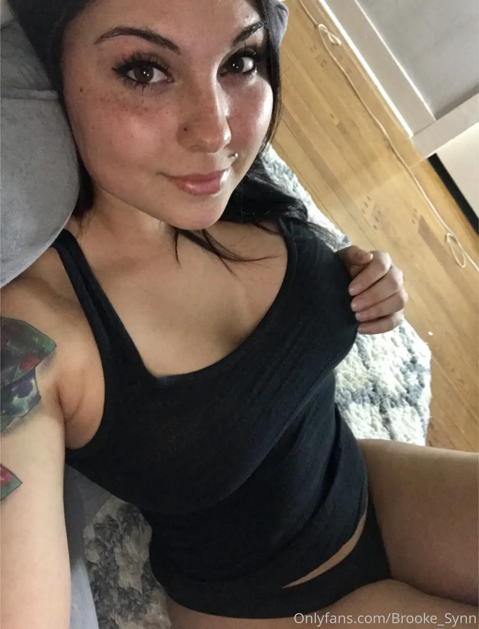 brooke,una linda tetona