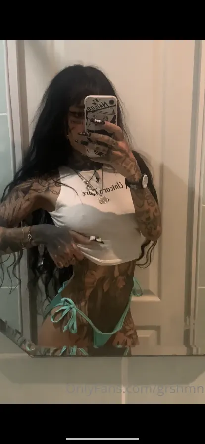 Grshmn una rusa tatuada onlyfans