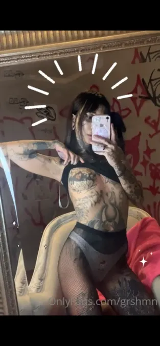 Grshmn una rusa tatuada onlyfans