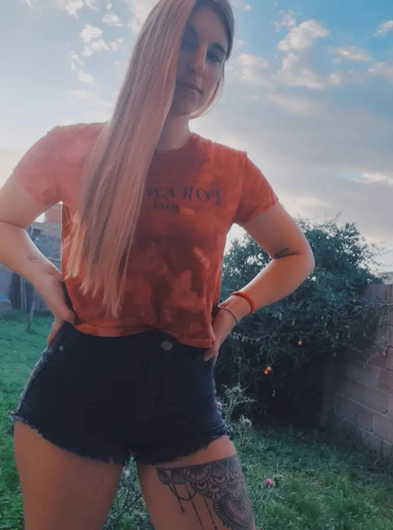 Seré tetona y culona softt🔥🤤