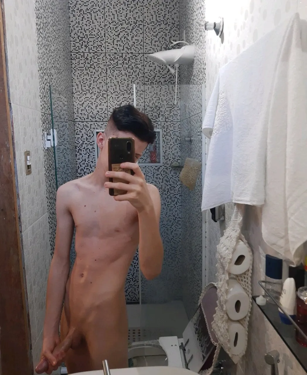 Verga y huevos de machos