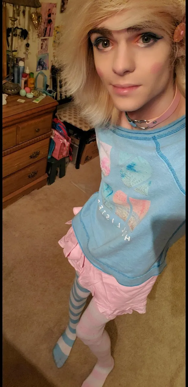 FEMBOY UN POCO DELGADO