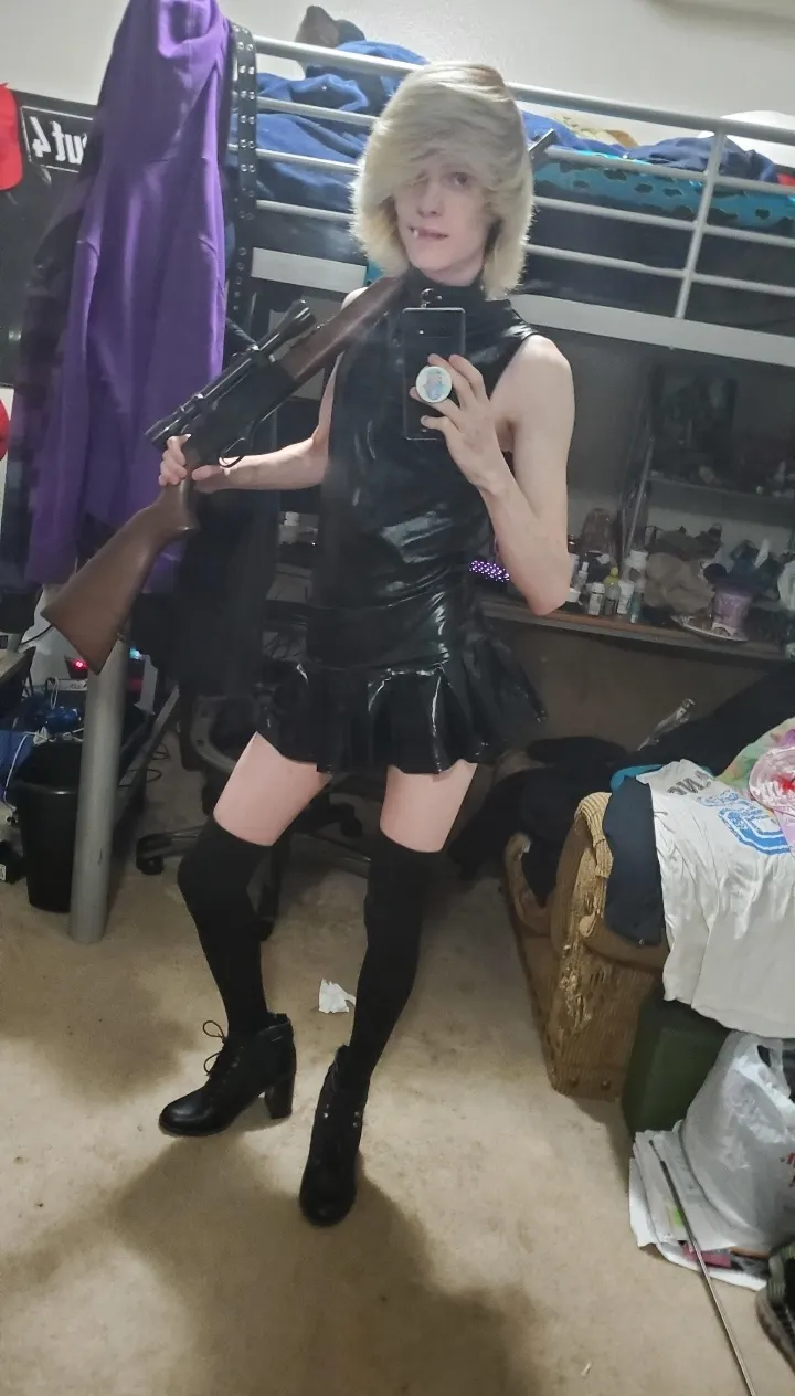 FEMBOY UN POCO DELGADO