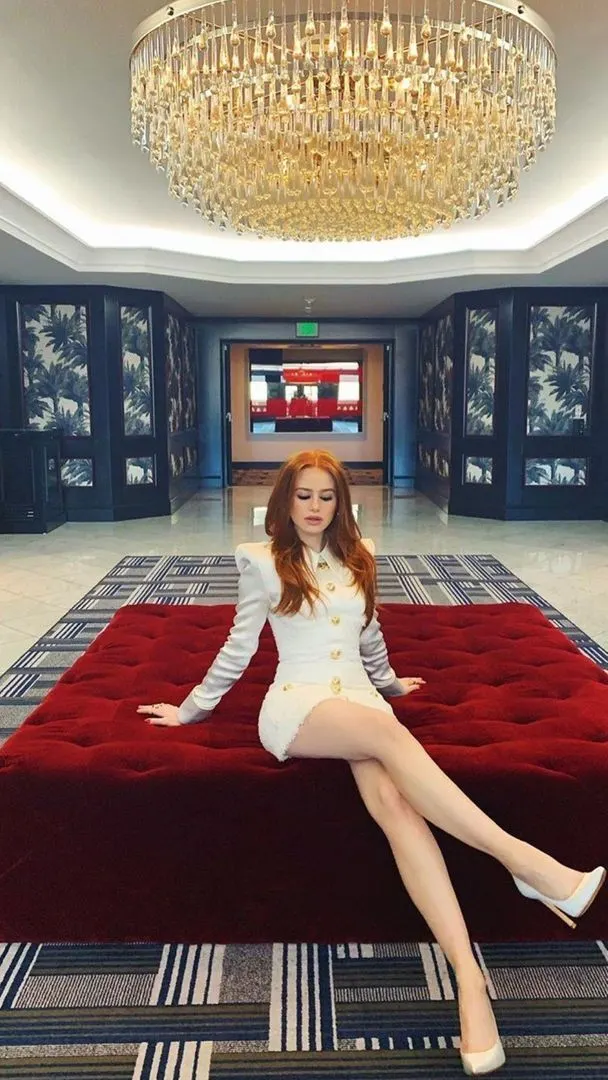 Madelaine Petsch (No porno)