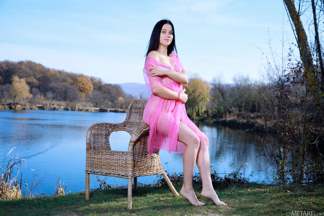 Polly Pure. ¿La conocías vestida?