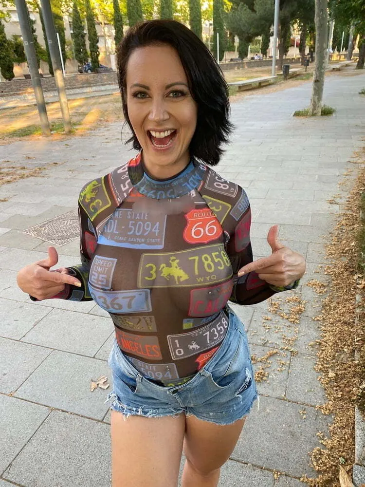 Su hermosa sonrisa y...