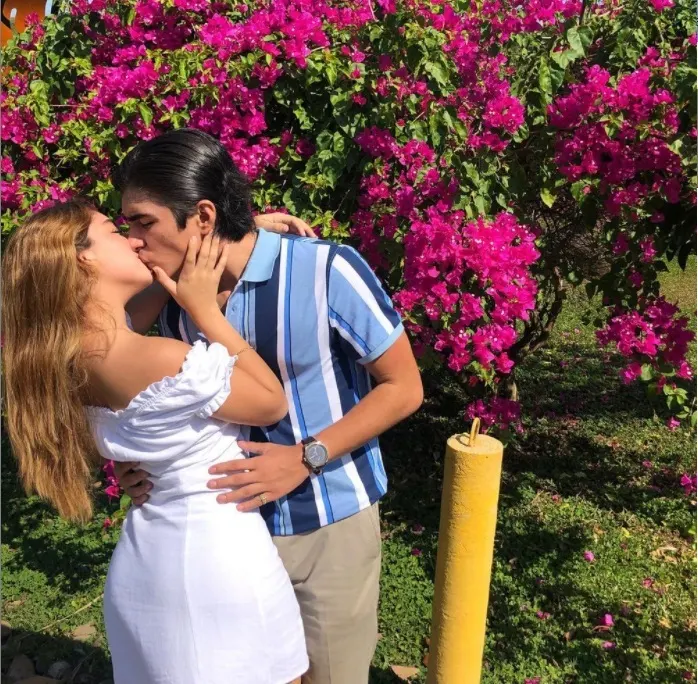 Kenia Gomez, la puta influencer que engañó a su novio.