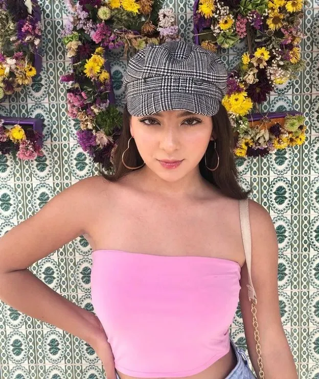 Kenia Gomez, la puta influencer que engañó a su novio.