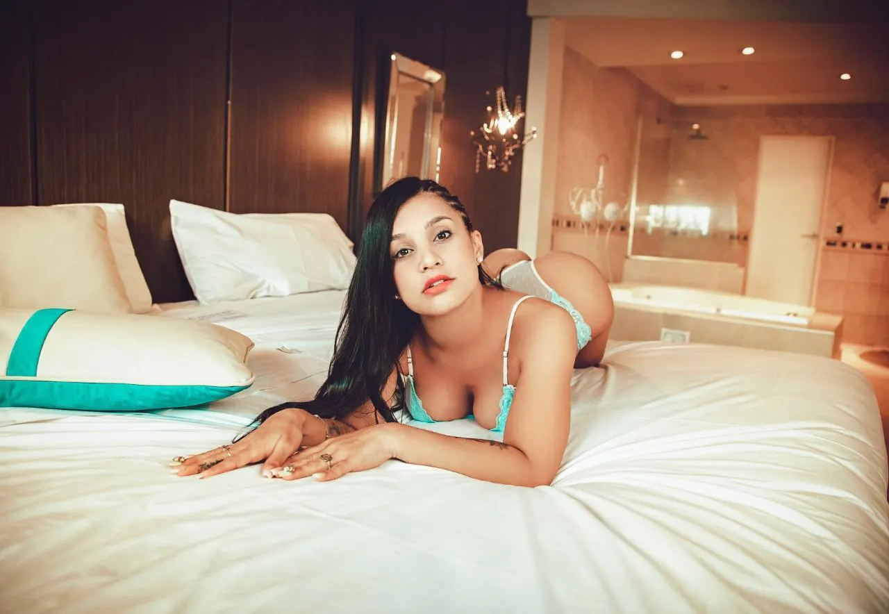 Linda nena escort Argentina zona norte