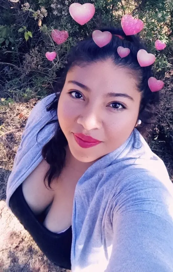 Mi comadre Caro de nuevo tetas Jugosas 🤤