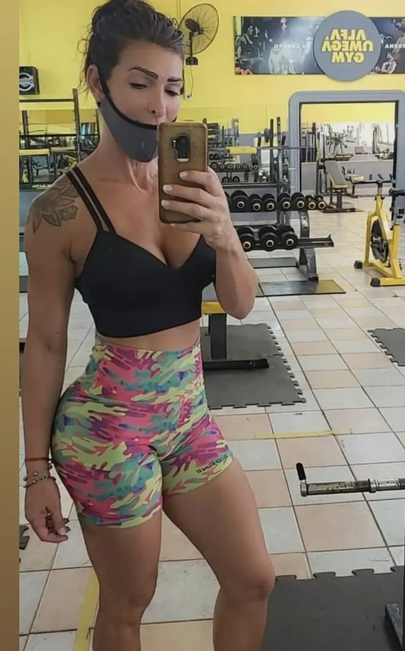 .🔥 Naty de posadas. Te animas a ese culo?
