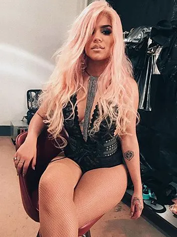 Famosas que nos gustaria ver en un sitio porno