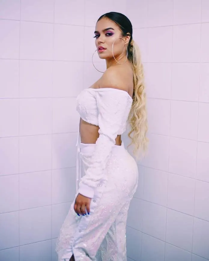 Famosas que nos gustaria ver en un sitio porno