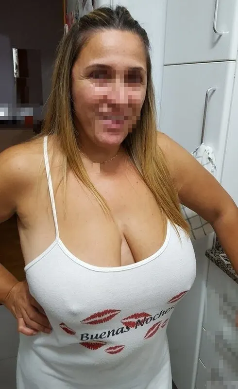 Noelia, la milf más puta