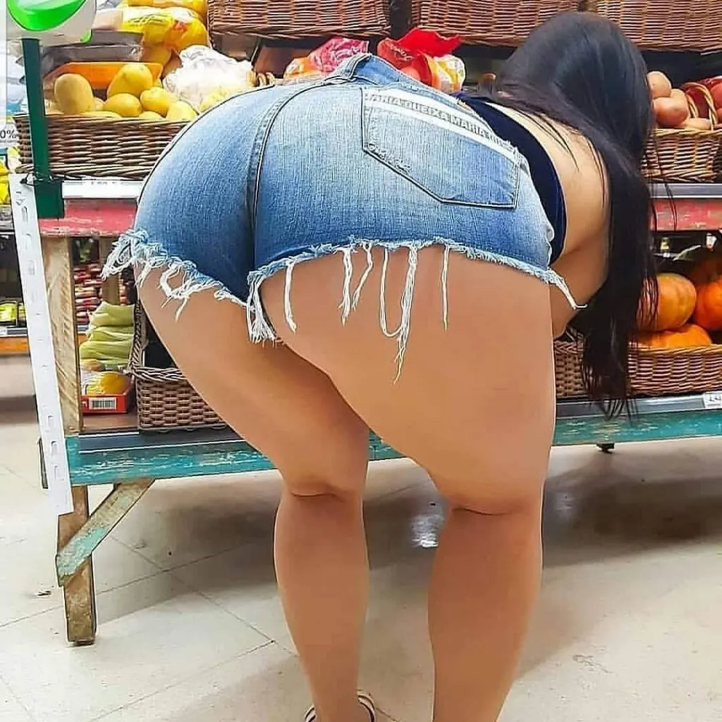 Minishorts en tremendos culos 2