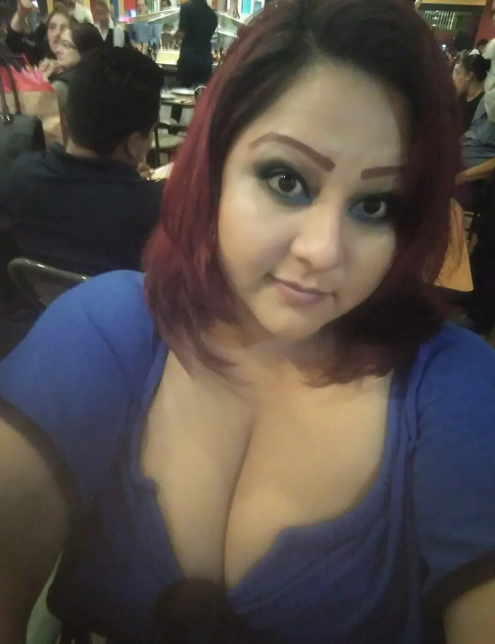 Más de esta señora super tetoncisima!!!
