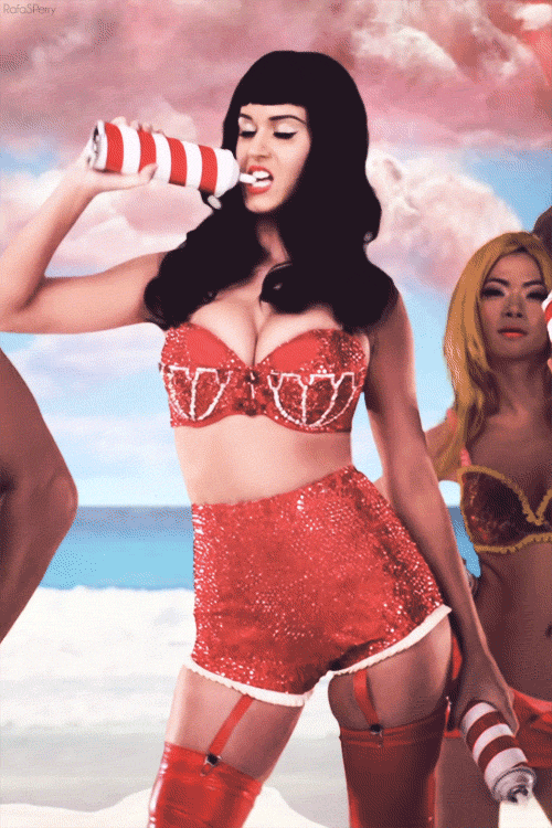 Katy Perra GIFS tetas y culazo